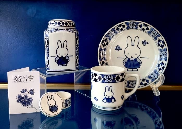 Dutch Porcelain