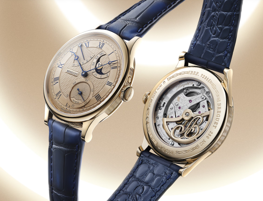 front view of Classique Phase de Lune 7235
