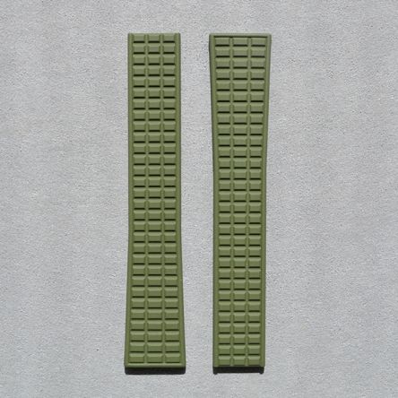 Patek Philippe khaki rubber strap, regular size.
